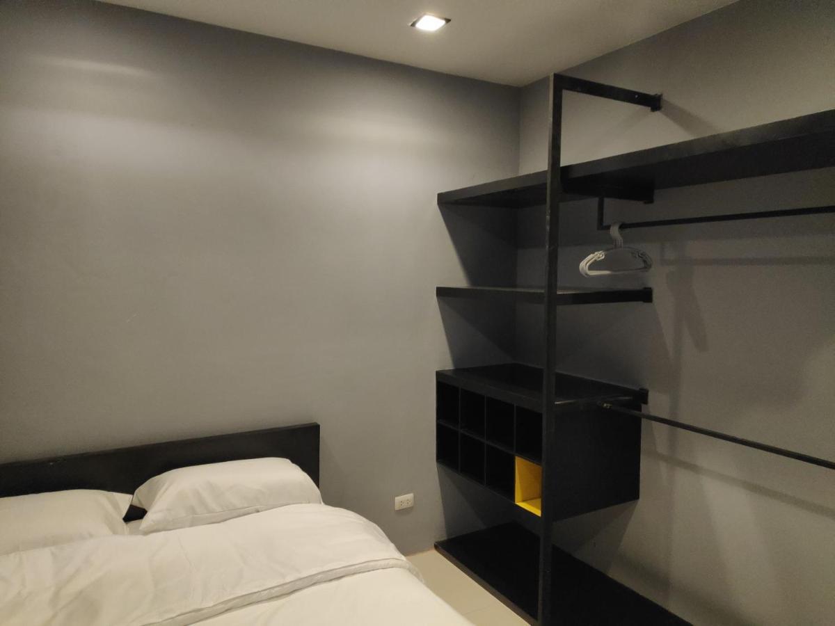 Ratch66 Huai Khwang Mrt Bangkok