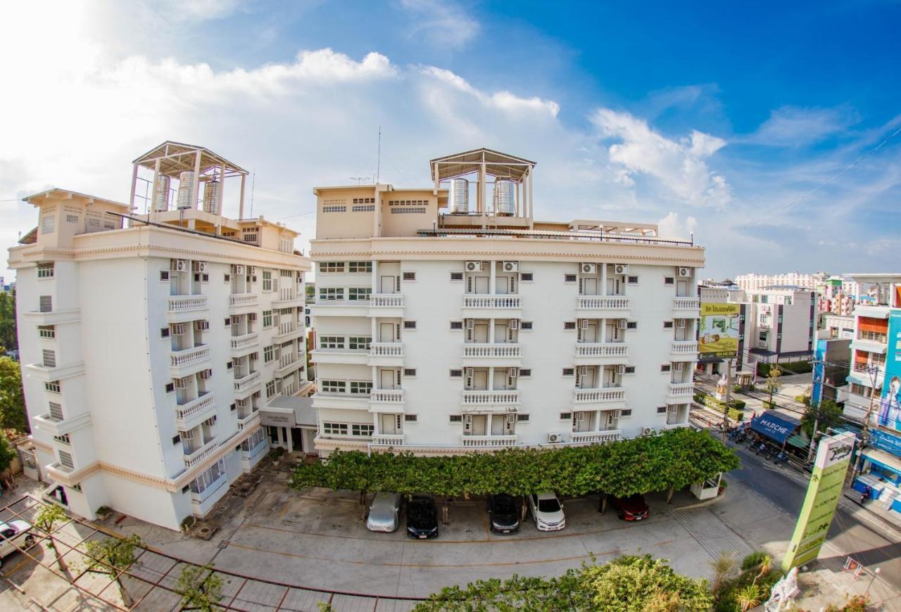 Wallada Place 2*
