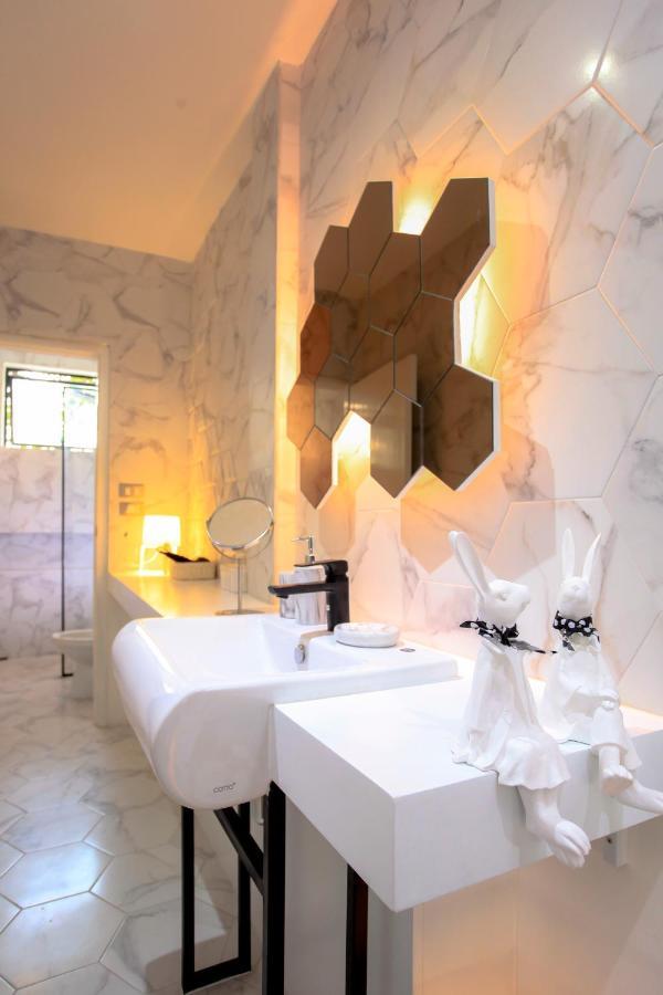 Hidden Habitat - Design Gasthuis Bangkok
