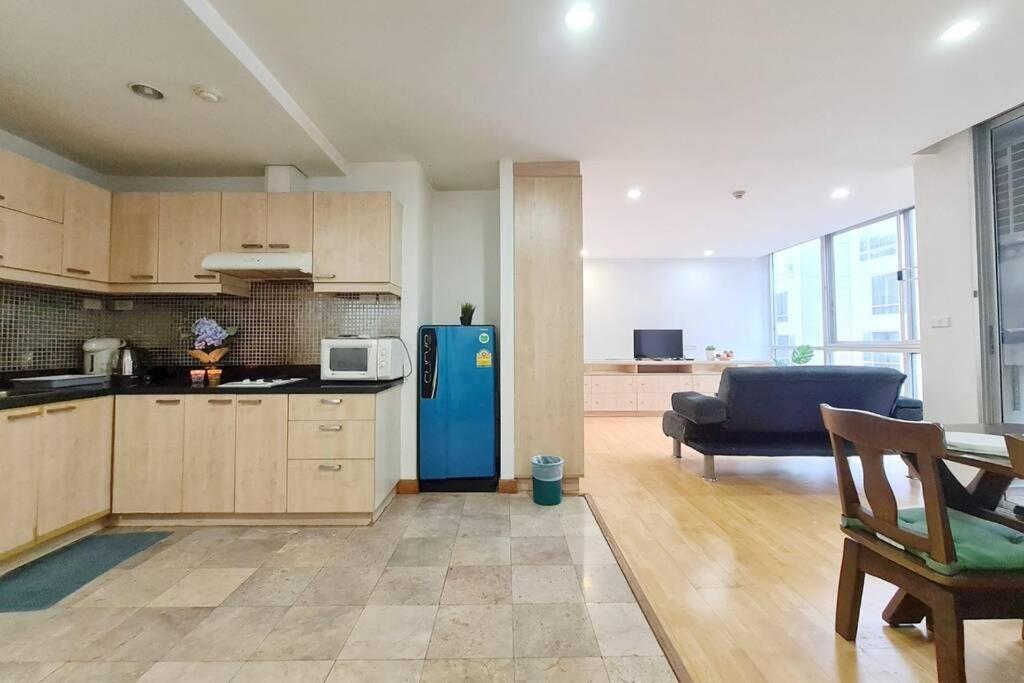 The Glass House Corner Asoke : 1br /wifi/netflix Apartment *