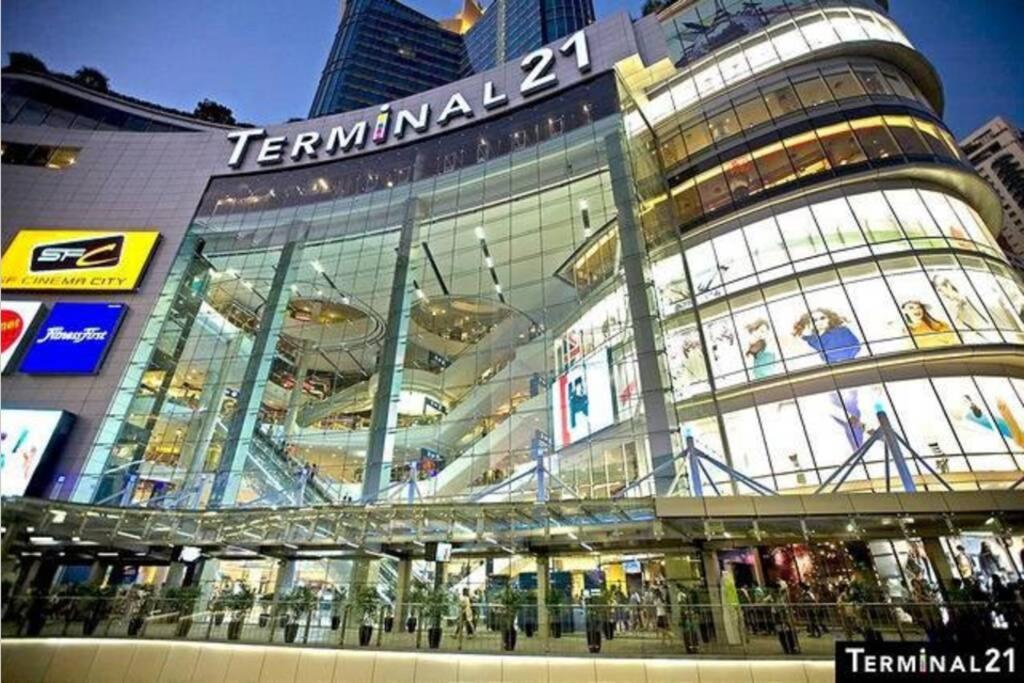 The Glass House Corner Asoke : 1br /wifi/netflix Apartment Bangkok