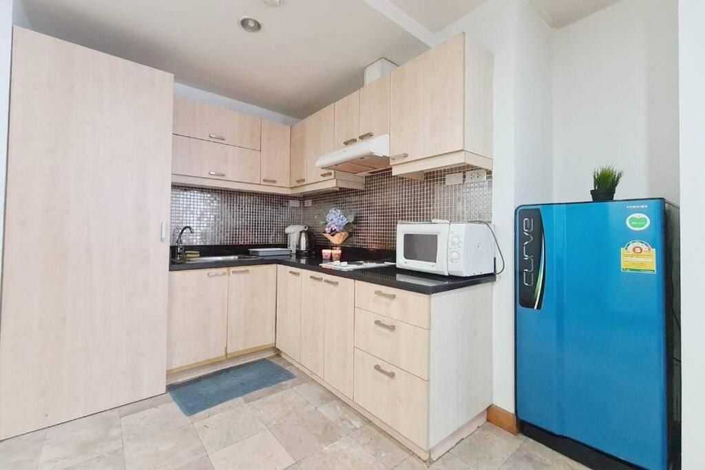 The Glass House Corner Asoke : 1br /wifi/netflix Apartment Bangkok
