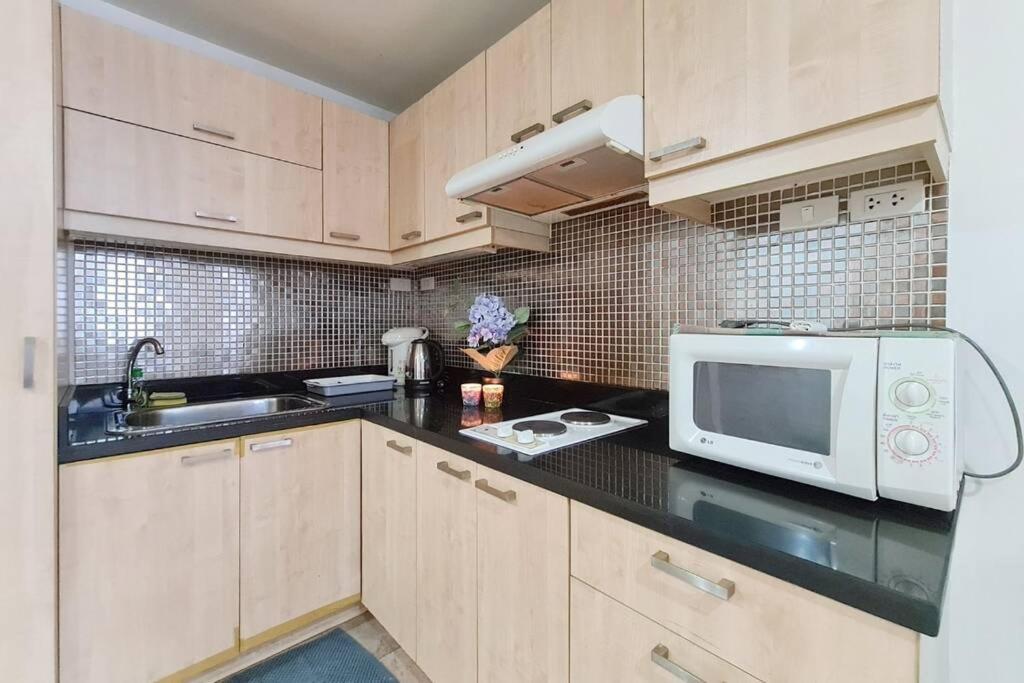 Apartment The Glass House Corner Asoke : 1br /wifi/netflix Bangkok