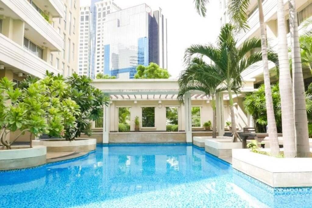 The Glass House Corner Asoke : 1br /wifi/netflix Apartment Bangkok