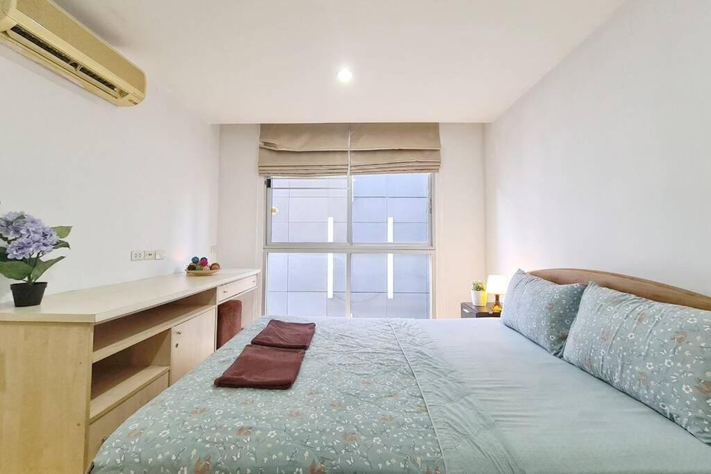 Apartment The Glass House Corner Asoke : 1br /wifi/netflix Bangkok