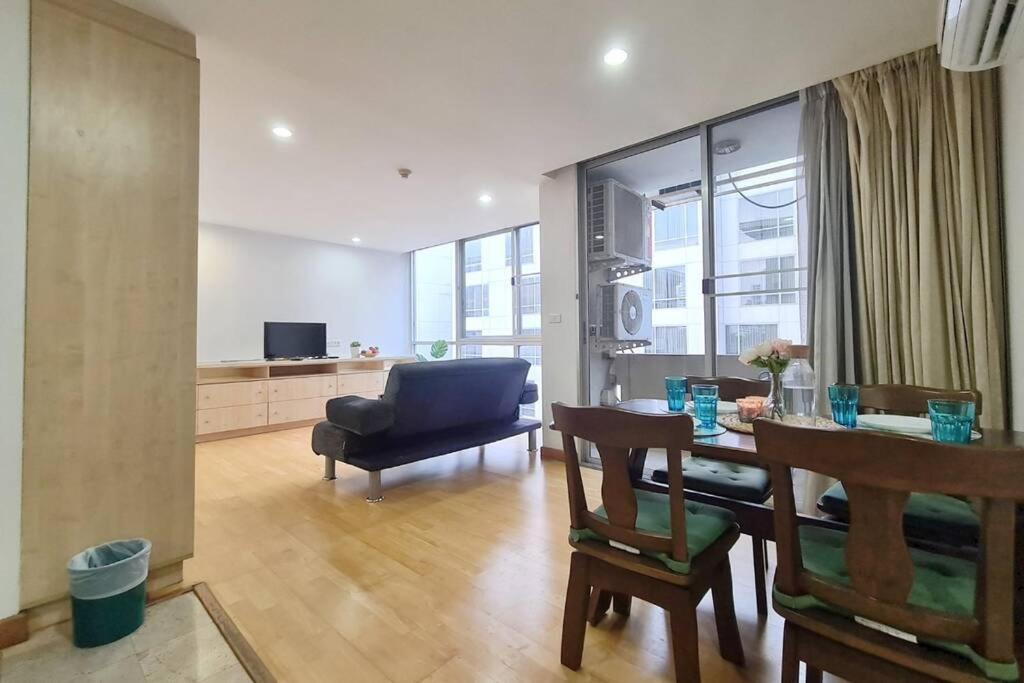 Apartment The Glass House Corner Asoke : 1br /wifi/netflix Bangkok