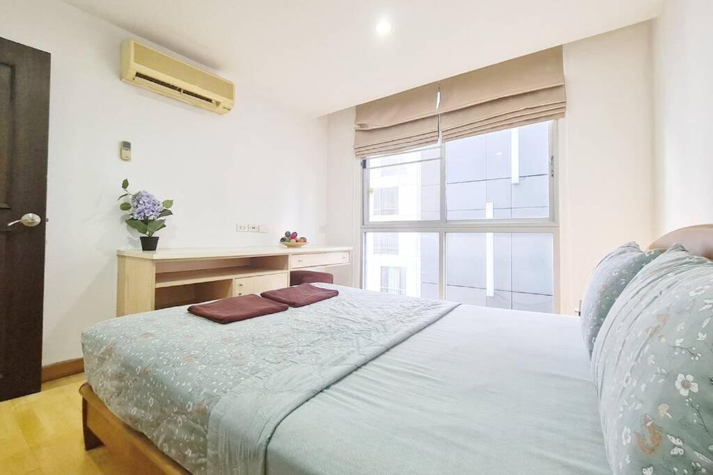 The Glass House Corner Asoke : 1br /wifi/netflix Apartment Bangkok