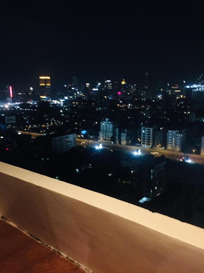 Apartemen Omnitower Near Nana, With Beautiful Balcony