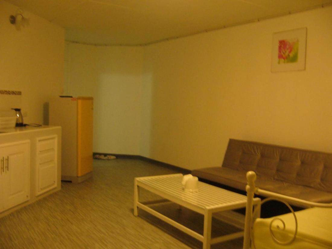 In Guest - Chan Kim Don Mueang Triple Guest house Bangkok