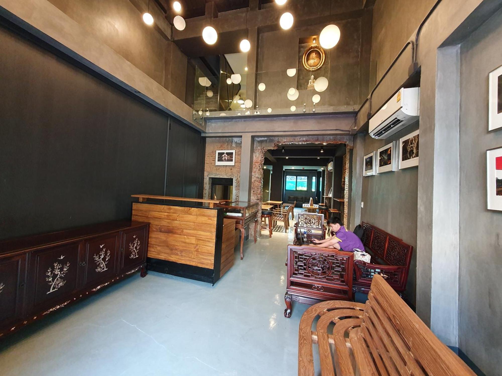 Baan Wualamphong บ้านวัวลำพอง * Bangkok