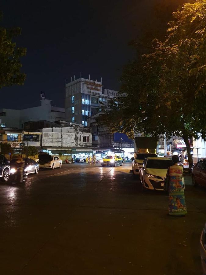 Baan Wualamphong บ้านวัวลำพอง Bangkok