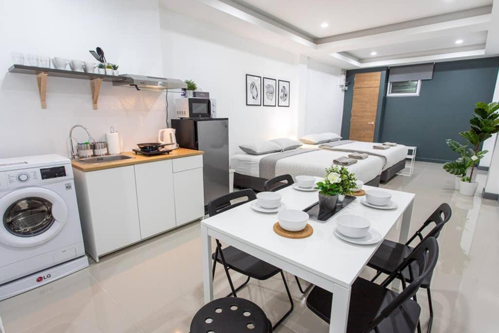 P1 Silom Pan Large Full Kitchen Wifi 4-6pax * Banguecoque