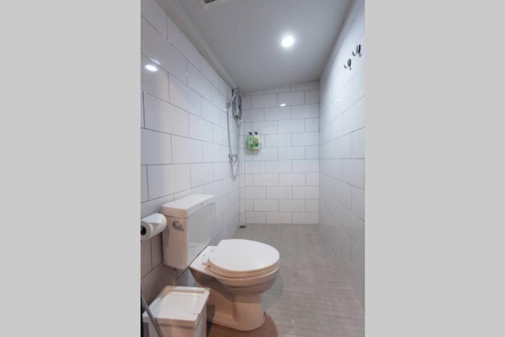 S3 Silom26 - S3 Silom Central, Large Room, Full Kitchen, Wifi, Apartment Bangkok
