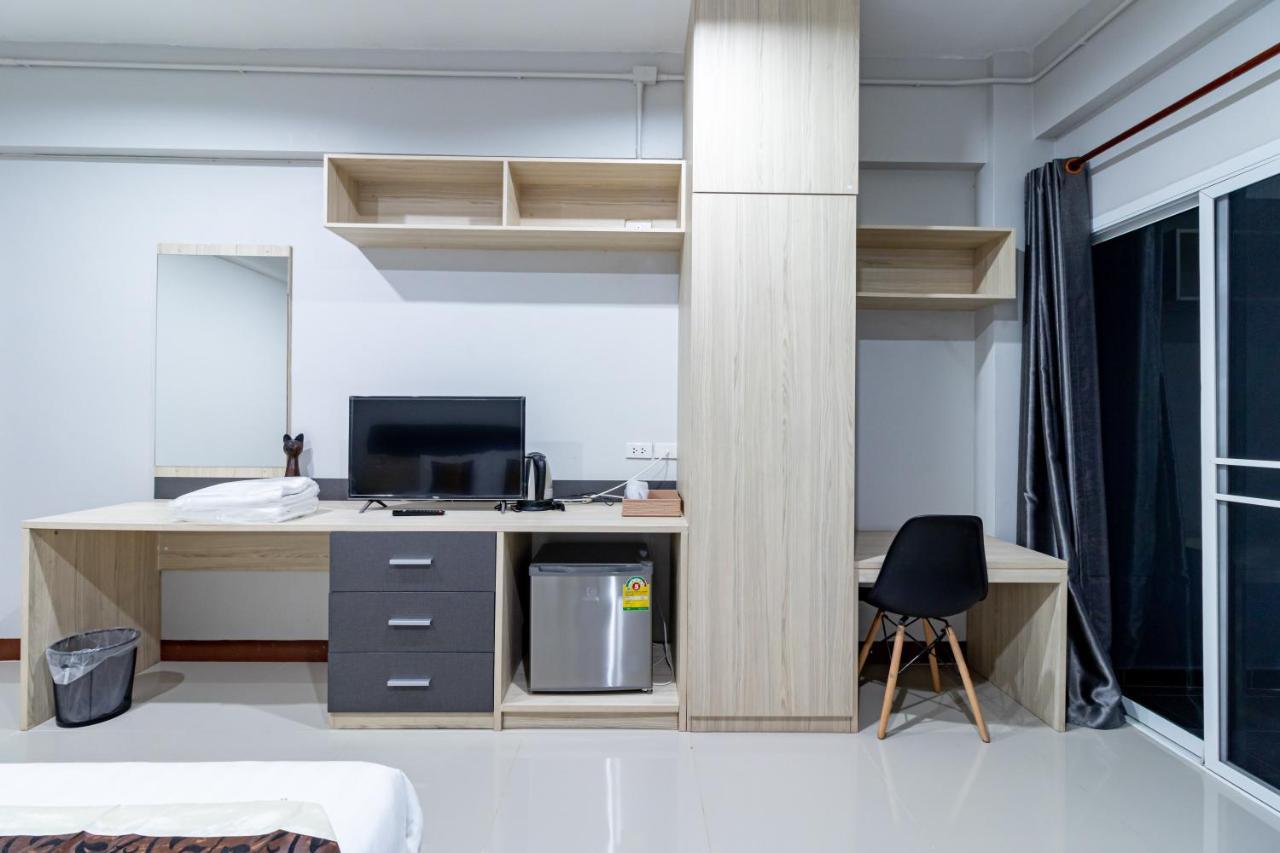 Tree Place Hostel *