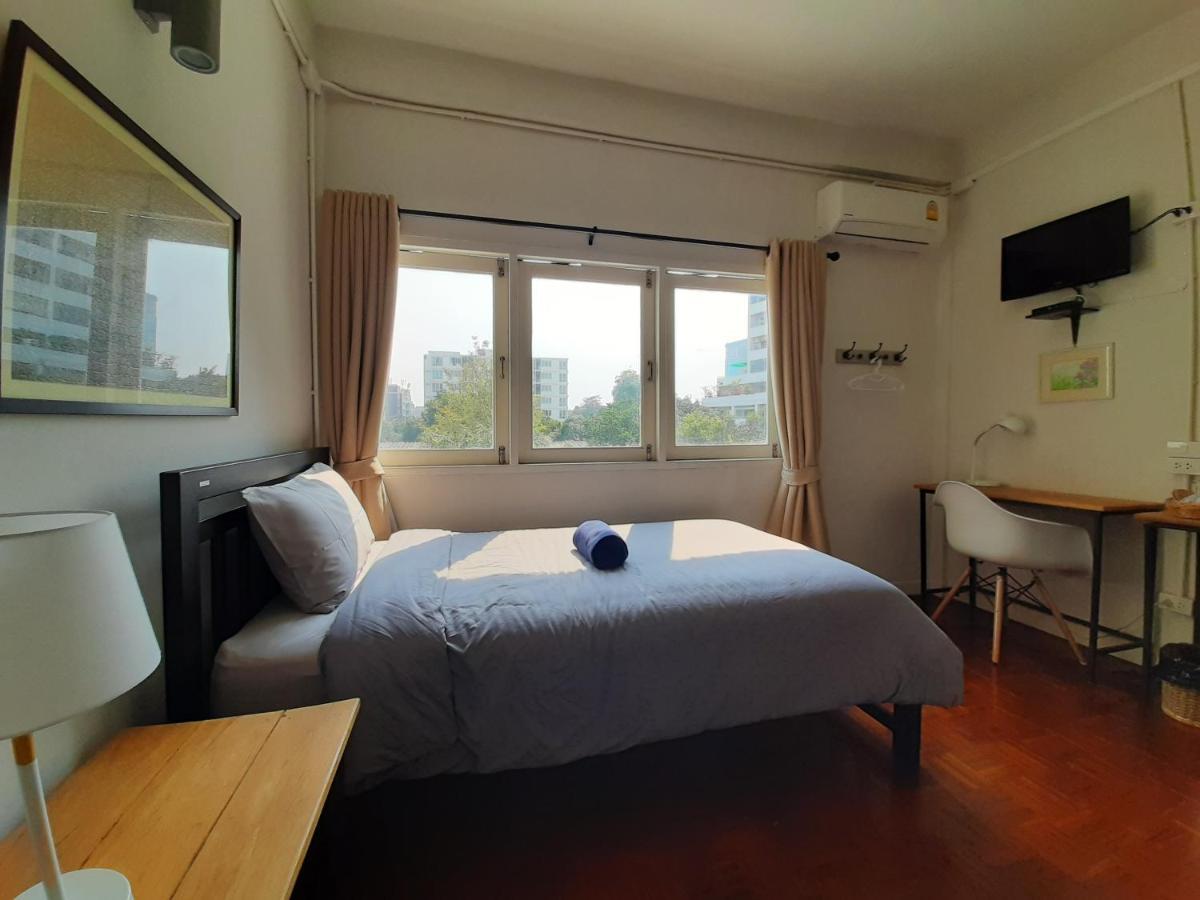 Pingplalee Female House Bed & Breakfast *