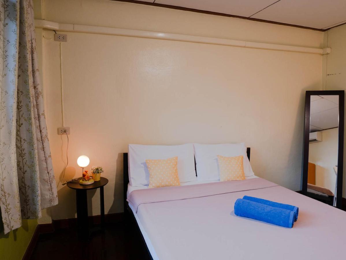 Chan Cha La 99 Hostel Bangkok