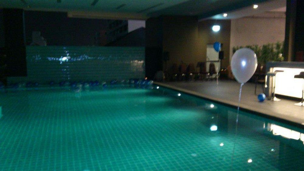 Nine Forty One Hotell 4*