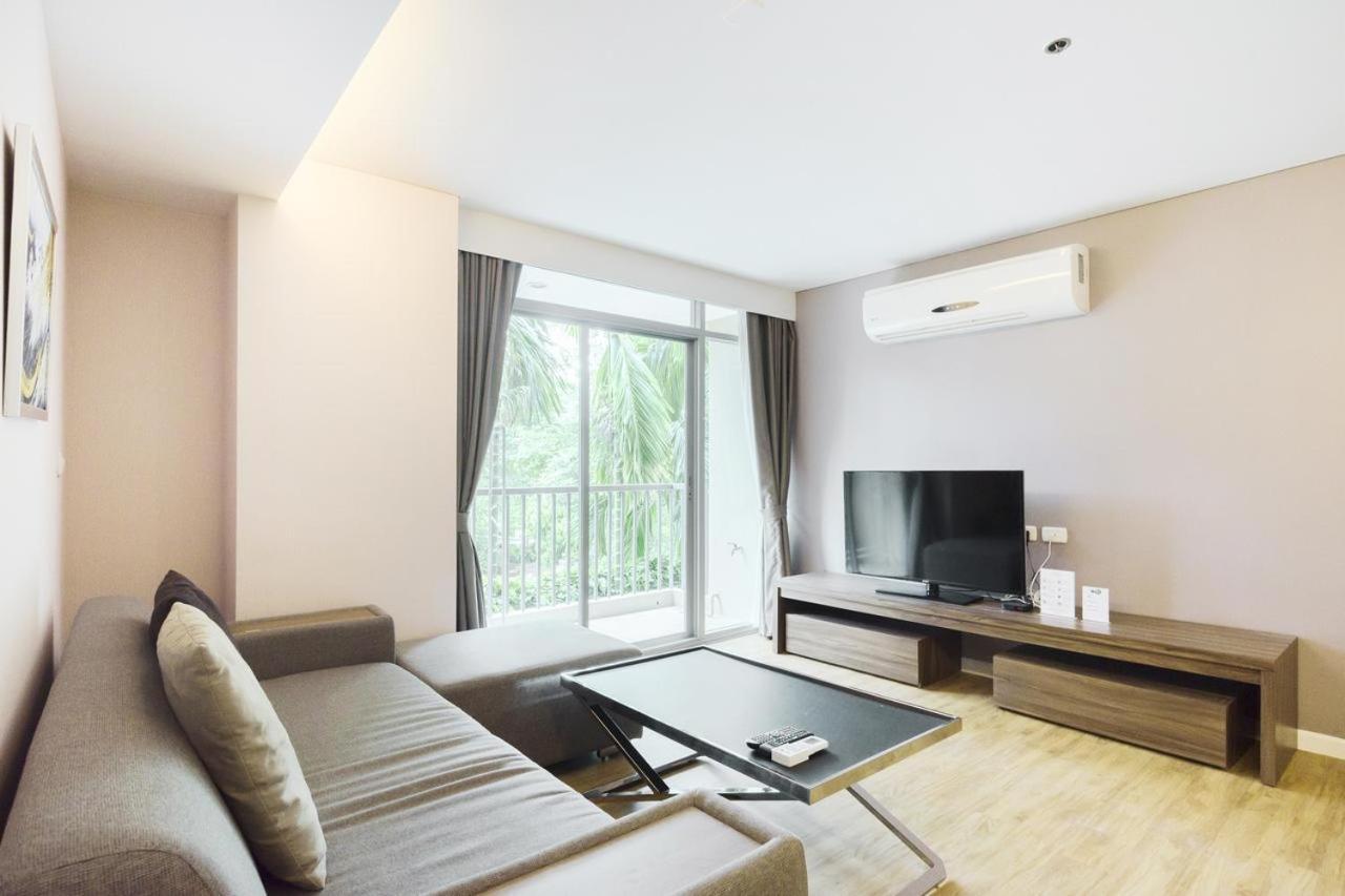Locals Sathorn Siamese Nang Linchee Apartamento Bangkok