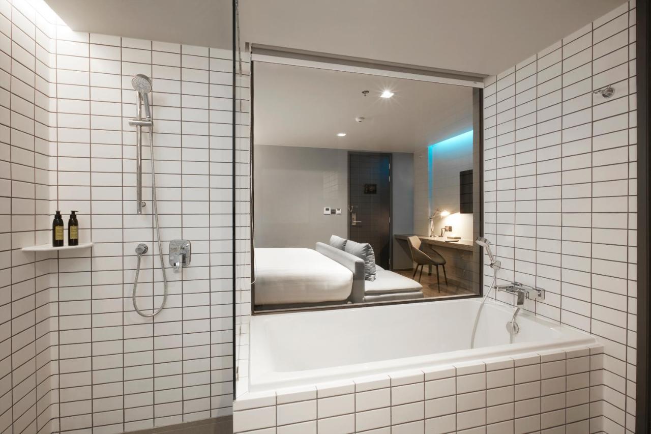 The Quarter Silom By Uhg Hotel