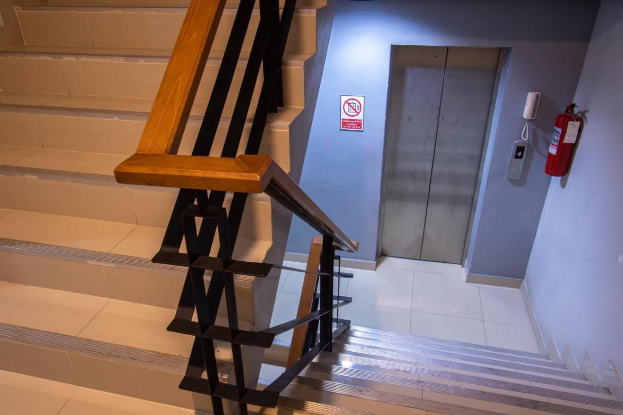 Aparthotel Salinsiri At Lat Krabang 2*