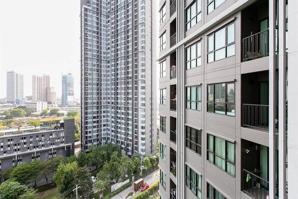 The Base Park East - Sukhumvit 77 *