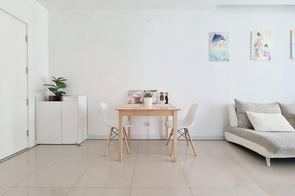 The Muji Inspired 1 Bedroom : Pool/wifi/rama9/rca * Bangkok