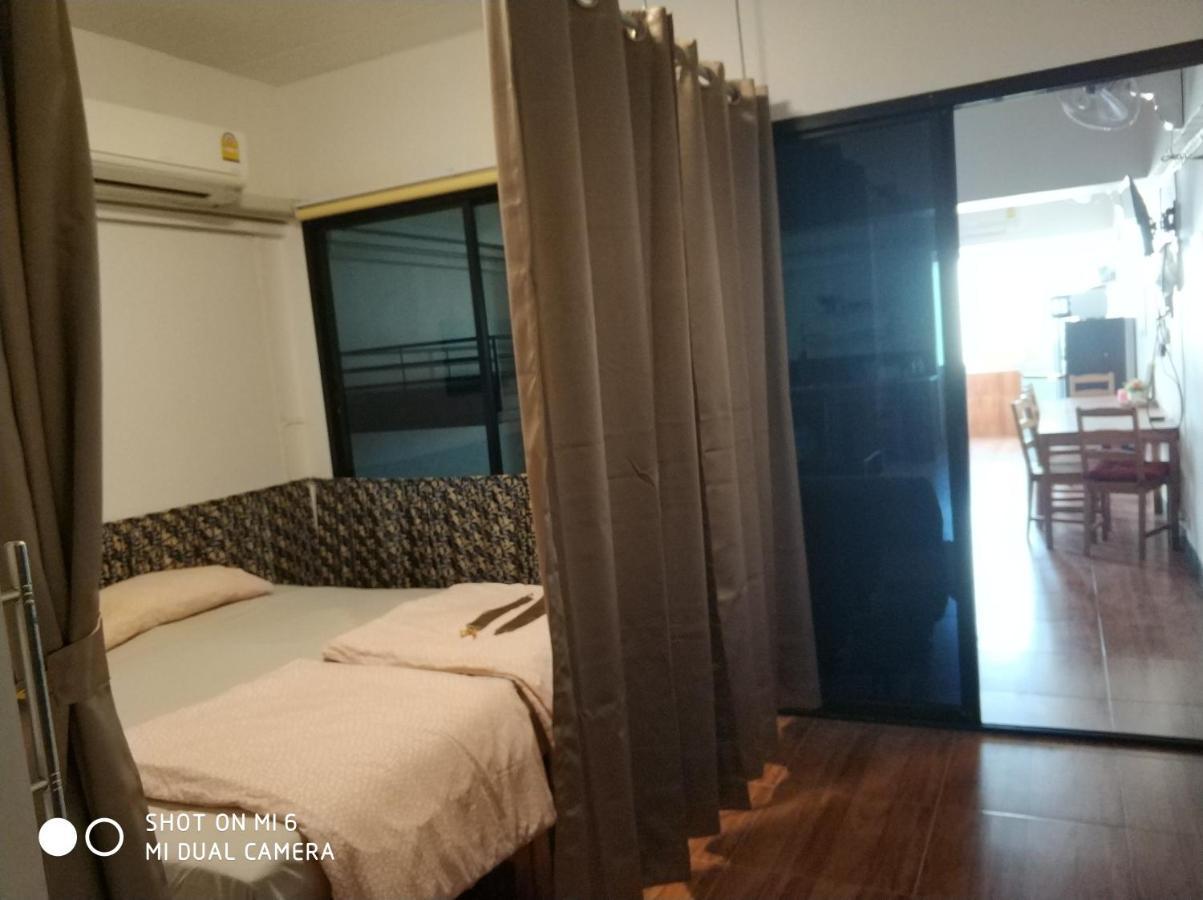 Skb Mansion Close To Mrt In Hua Apartamento Bangkok