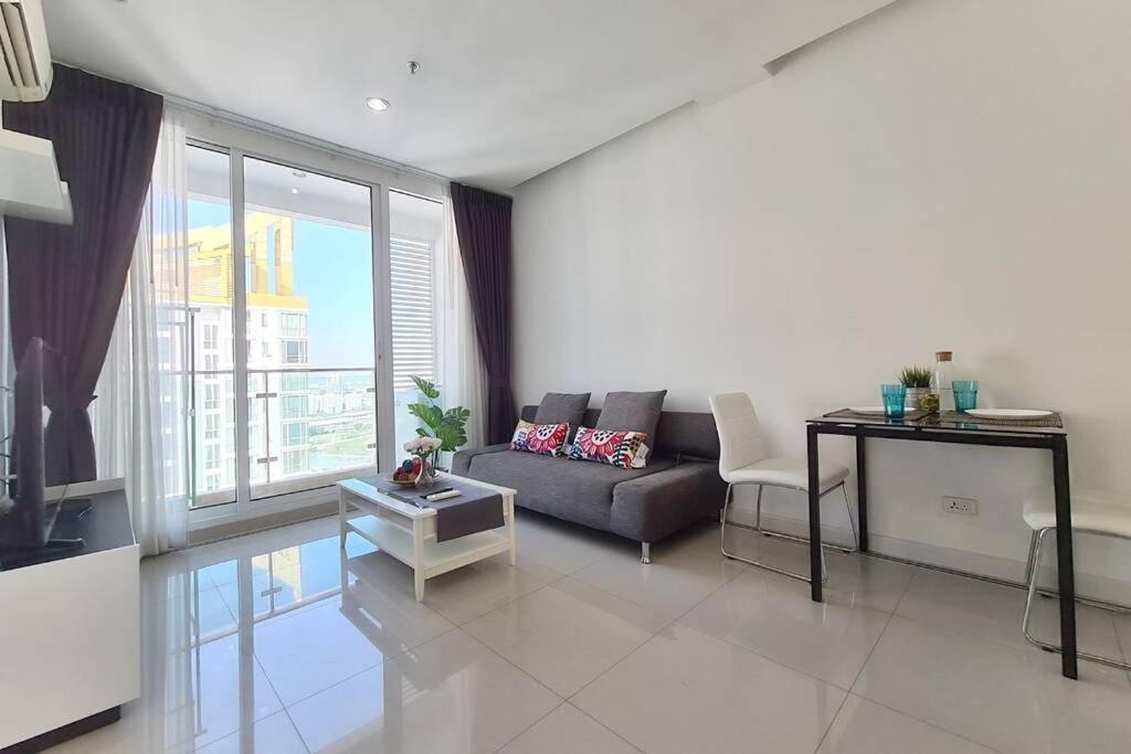 The Cloud Sky Rama9 : 1br Wifi Pool Rca Apartment Bangkok