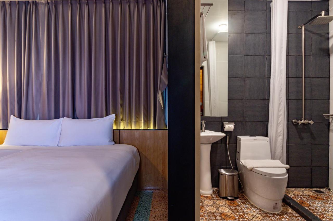 W22 By Burasari Hotel