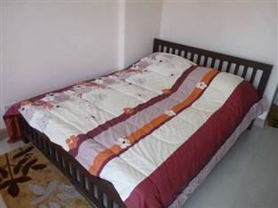 Pb Place Hotel