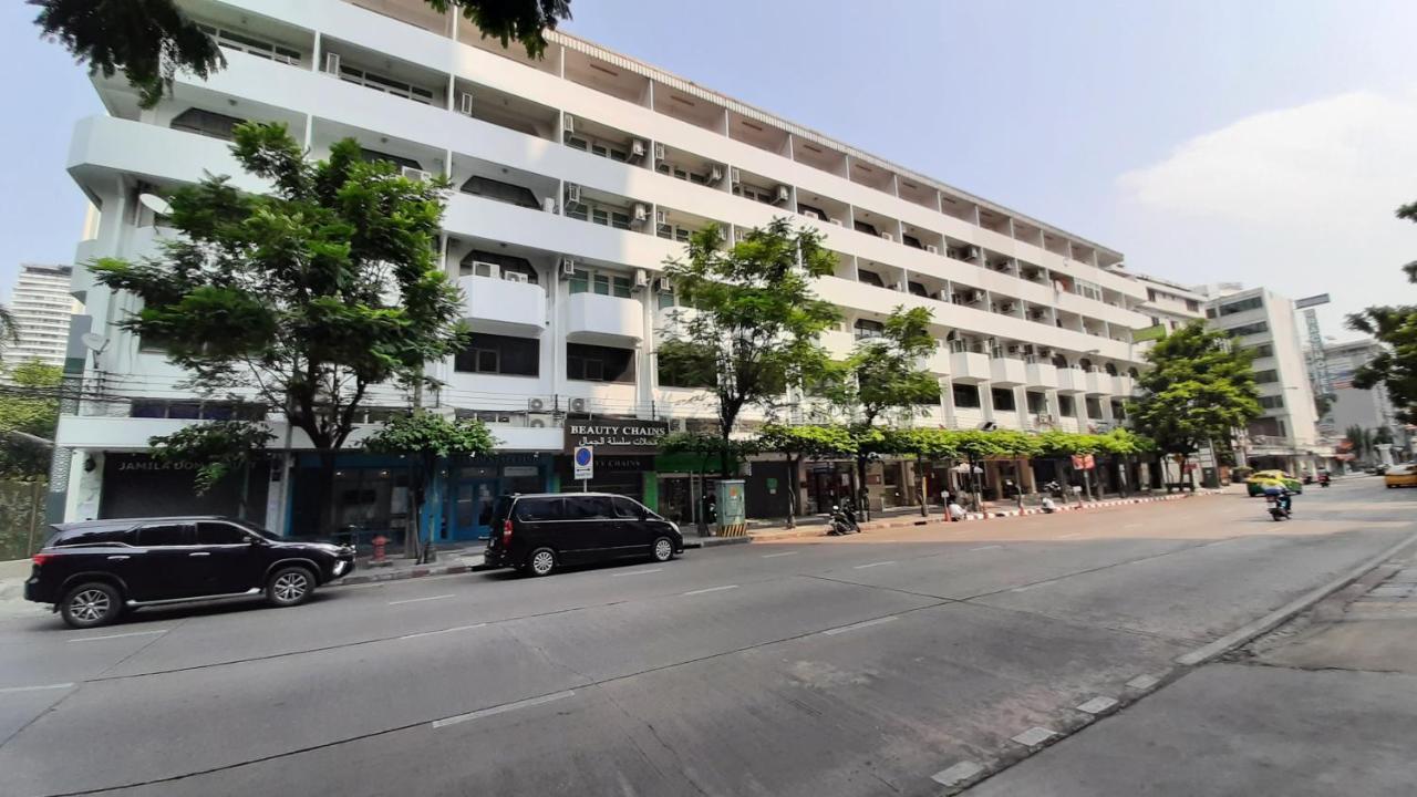 Plaza Nana Khách sạn 3*