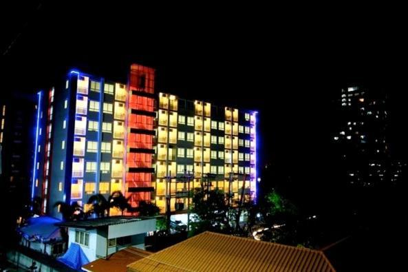 Khách sạn Juzi Bangkok
