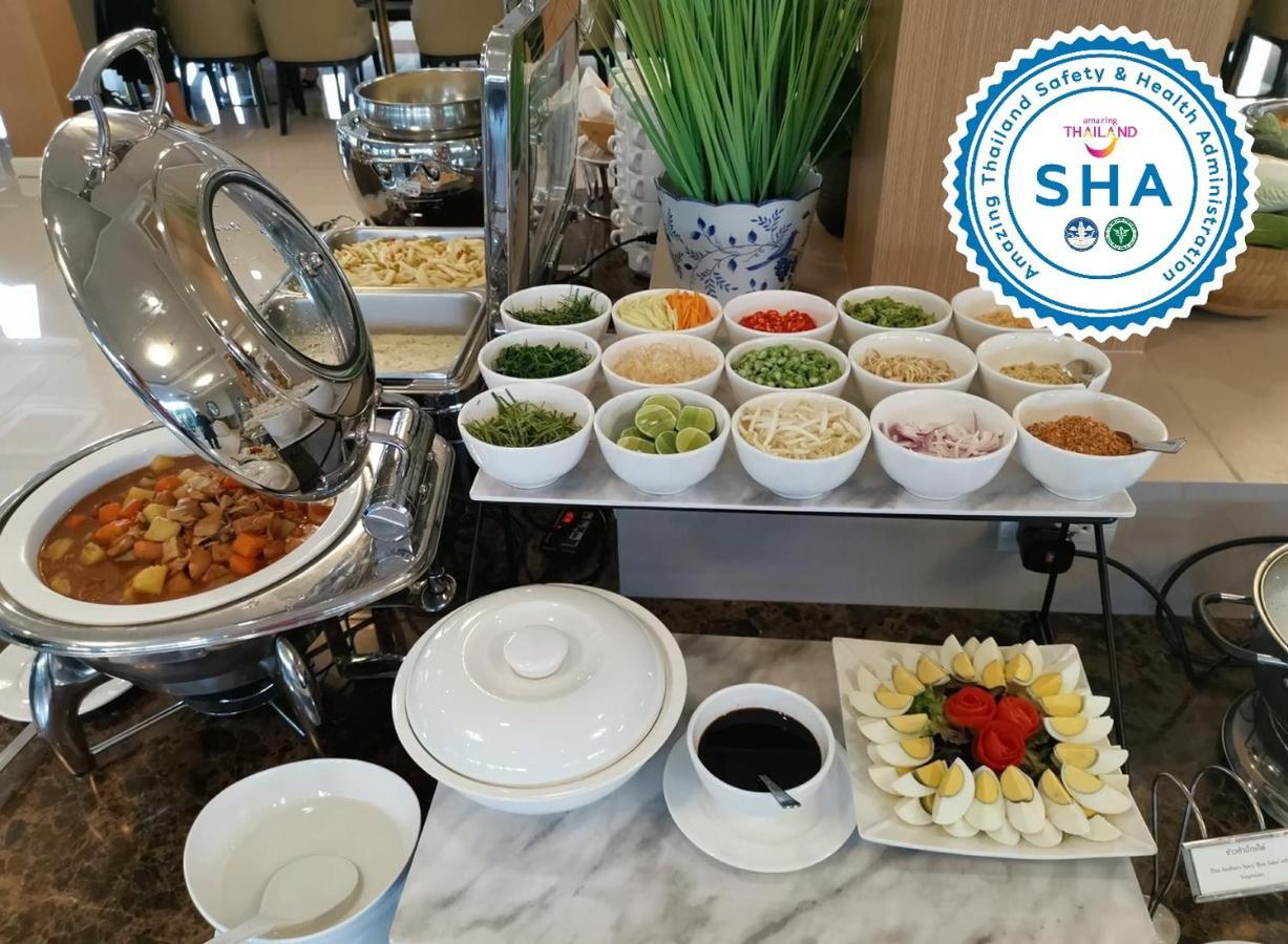S Hotel, Navamin Hotell