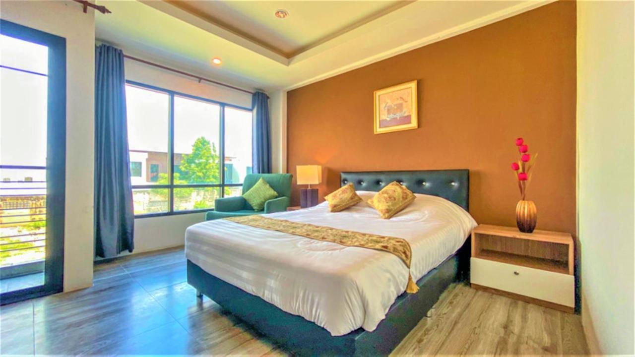 Plearnwan Deluxe Mansion Khách sạn Bangkok
