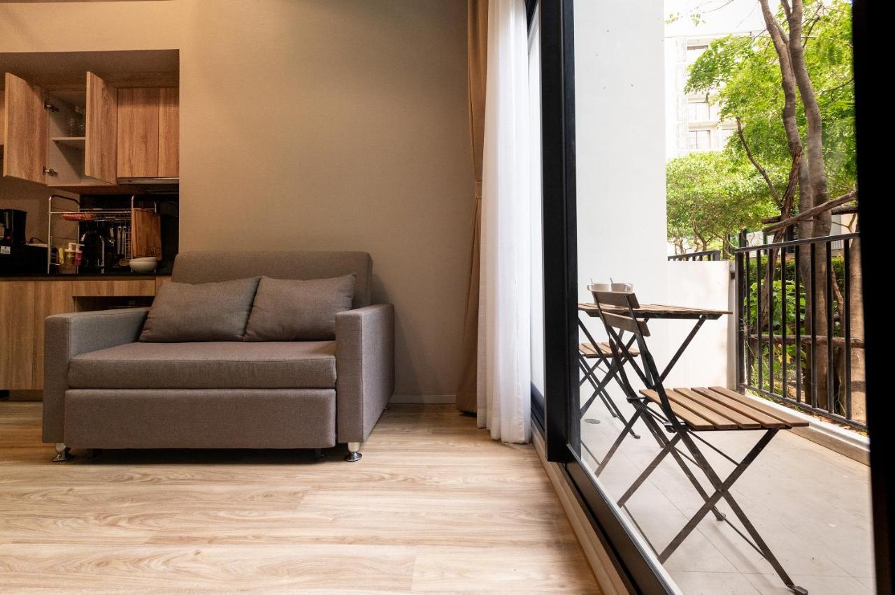 Apartment Blossom @ Sathorn Chareonrat
