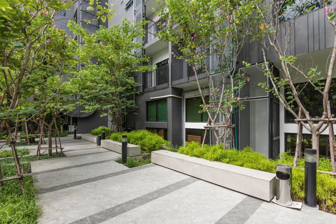 Blossom @ Sathorn Chareonrat Apartment