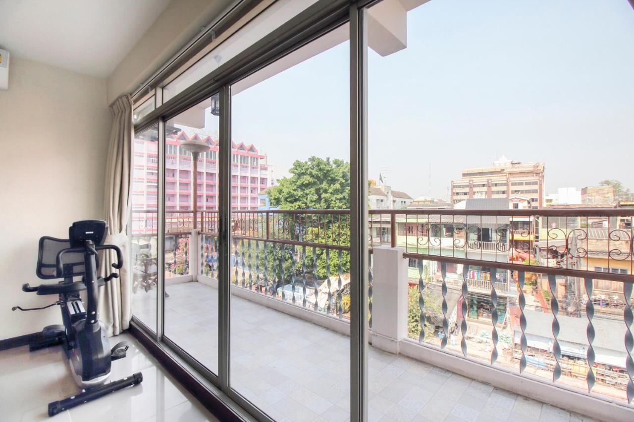 Khách sạn Oyo 537 Na Banglampoo