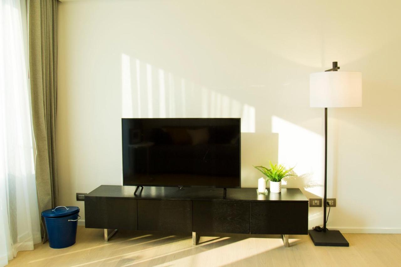 Apartemen Sukhumvit 11#luxury#pool#gym#bts Nana&mrt Sukhumvit#1br#max4ppl Bangkok