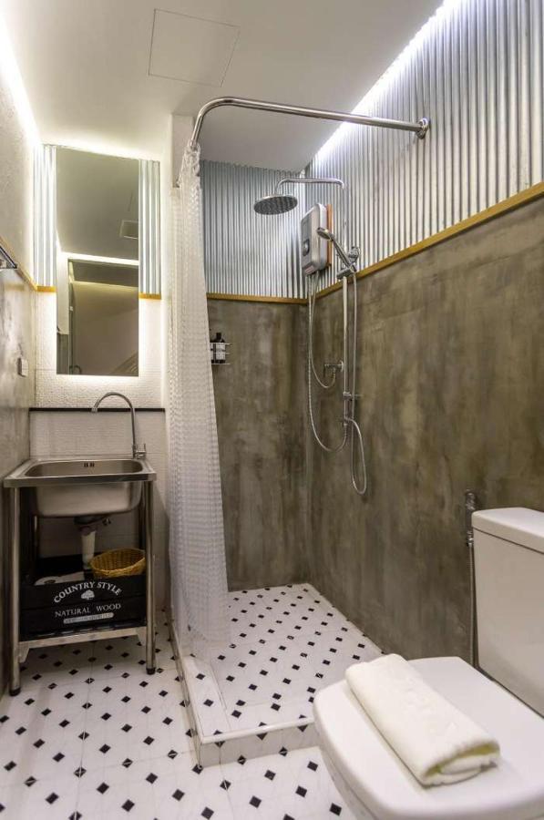 Lin Poshtel 林 Ostello