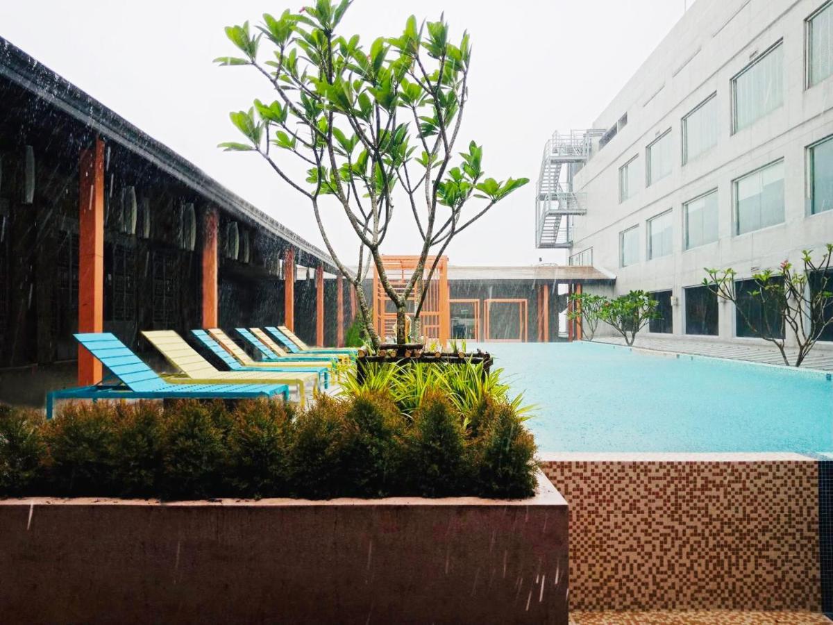 The Quarter Hualamphong By Uhg 4*