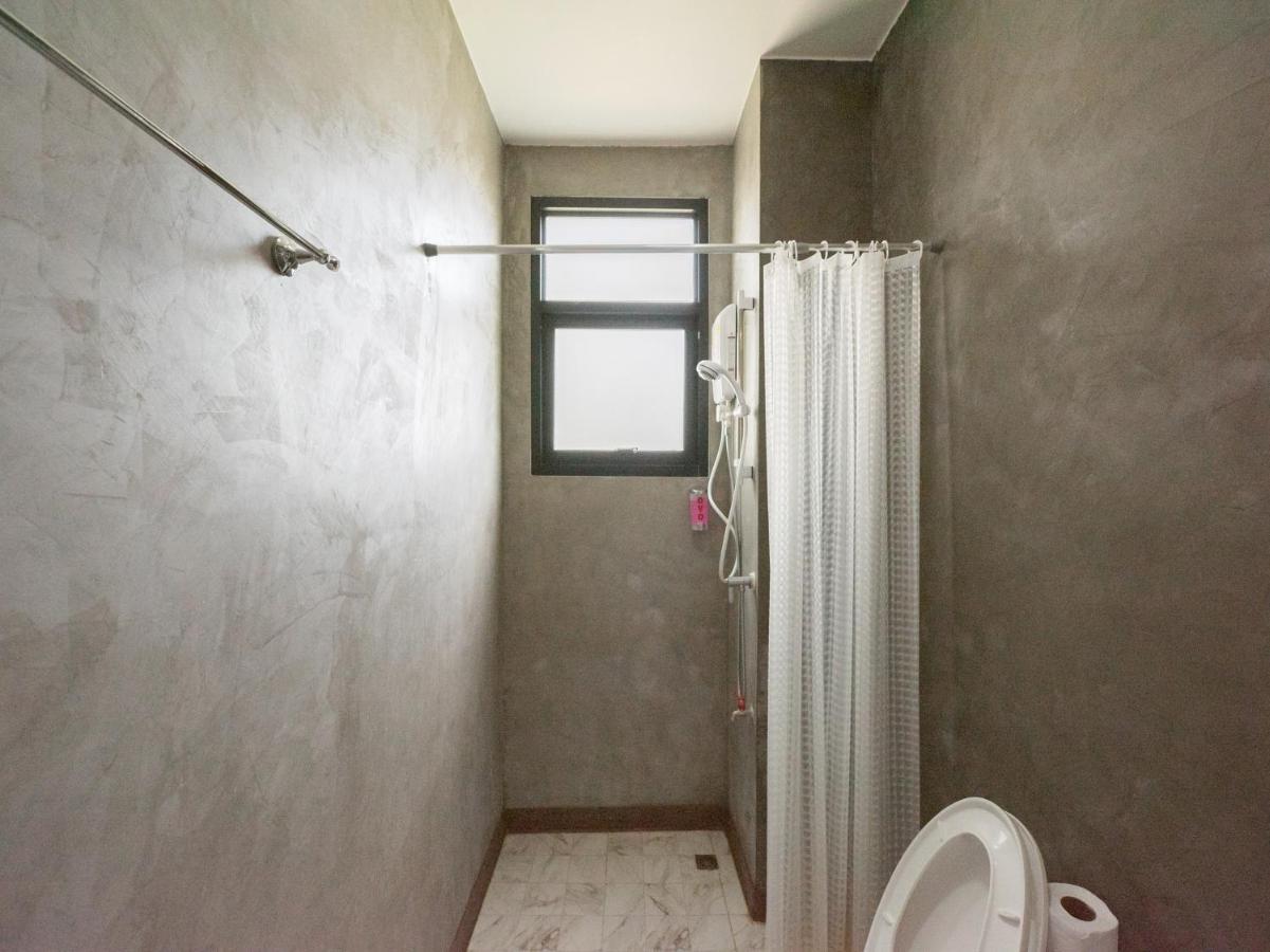 5 Chang Palace Hotel 2*