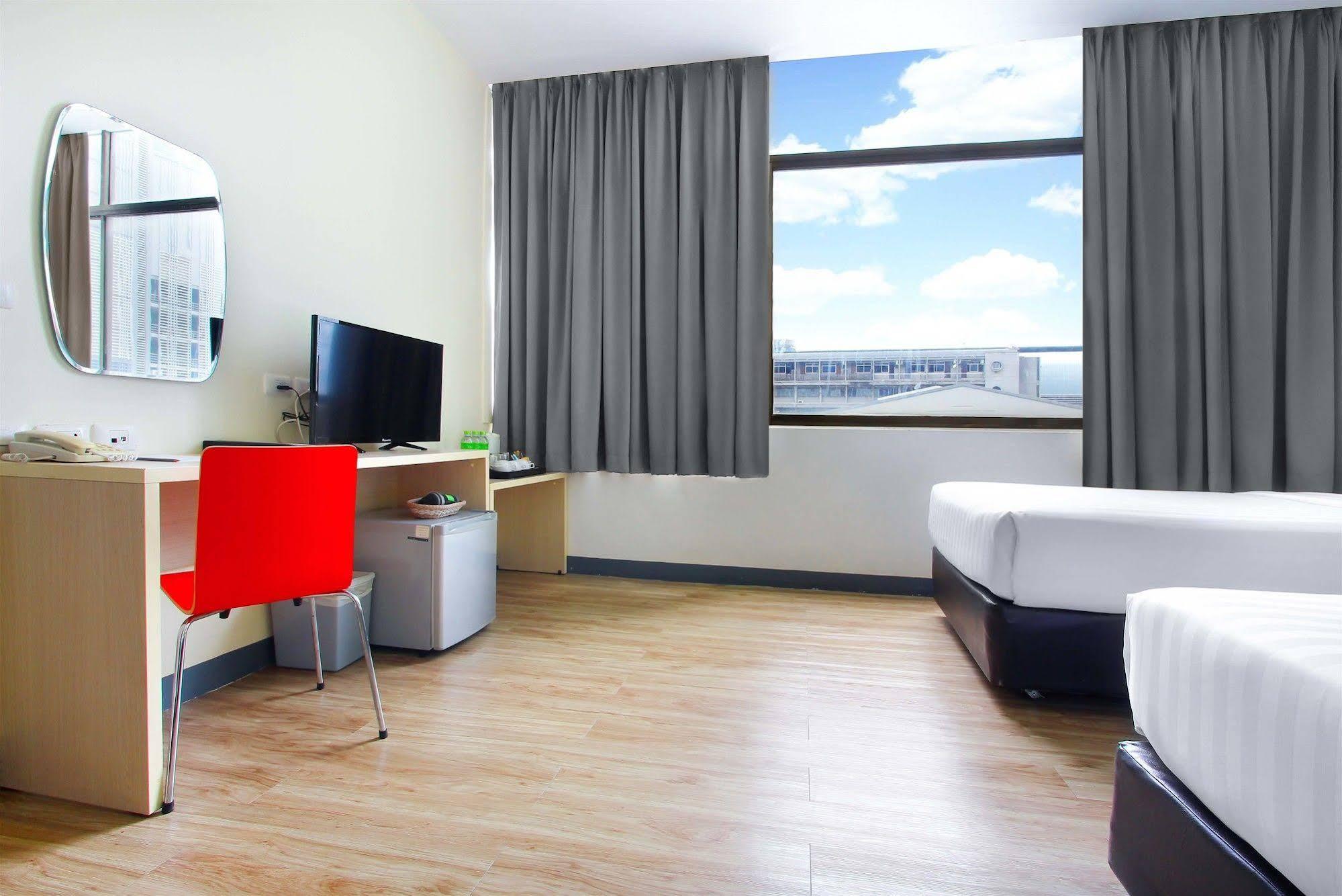 Hotel D Varee Xpress Makkasan Bangkok