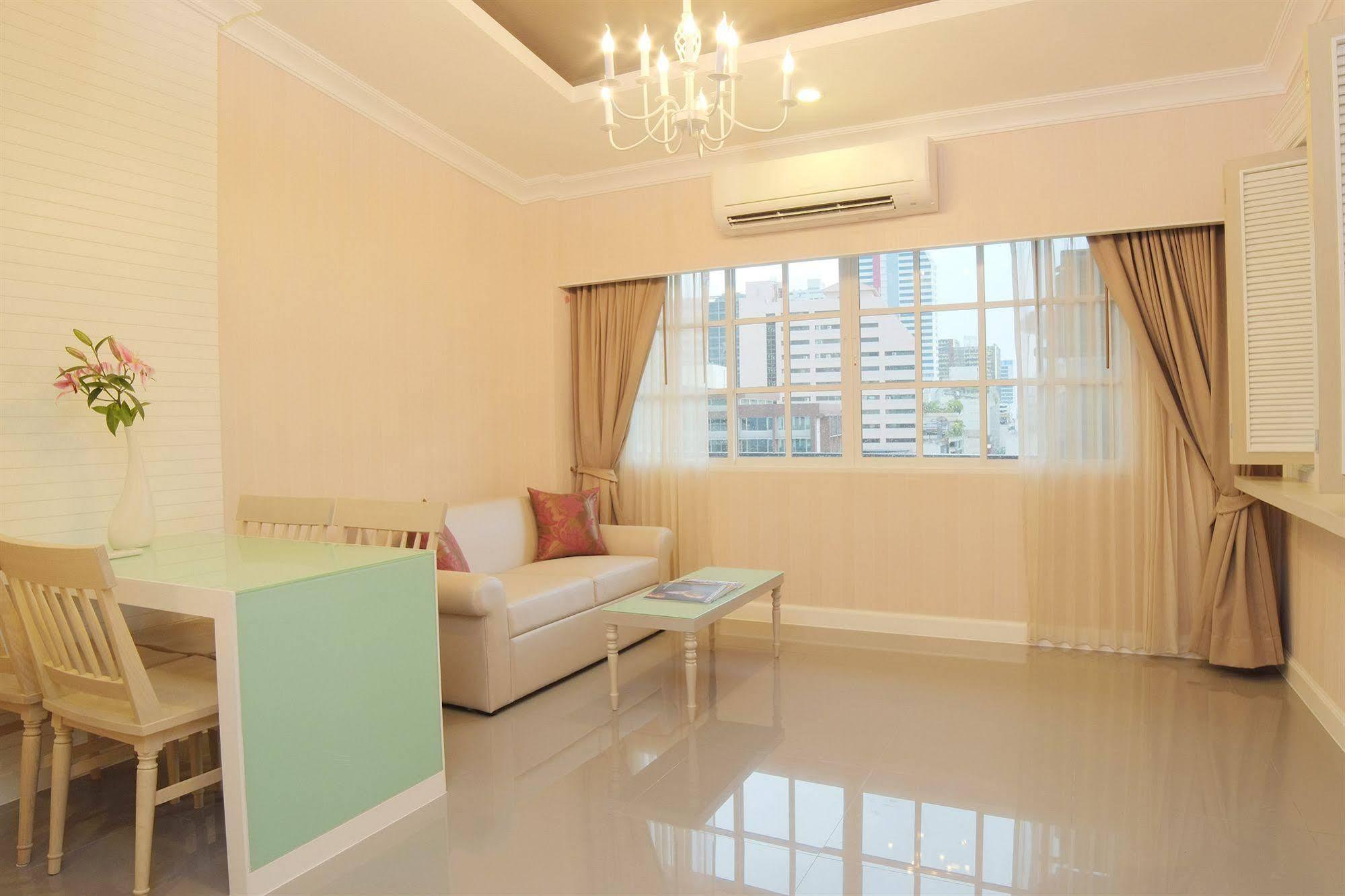 The Raya Surawong Hotel 3*