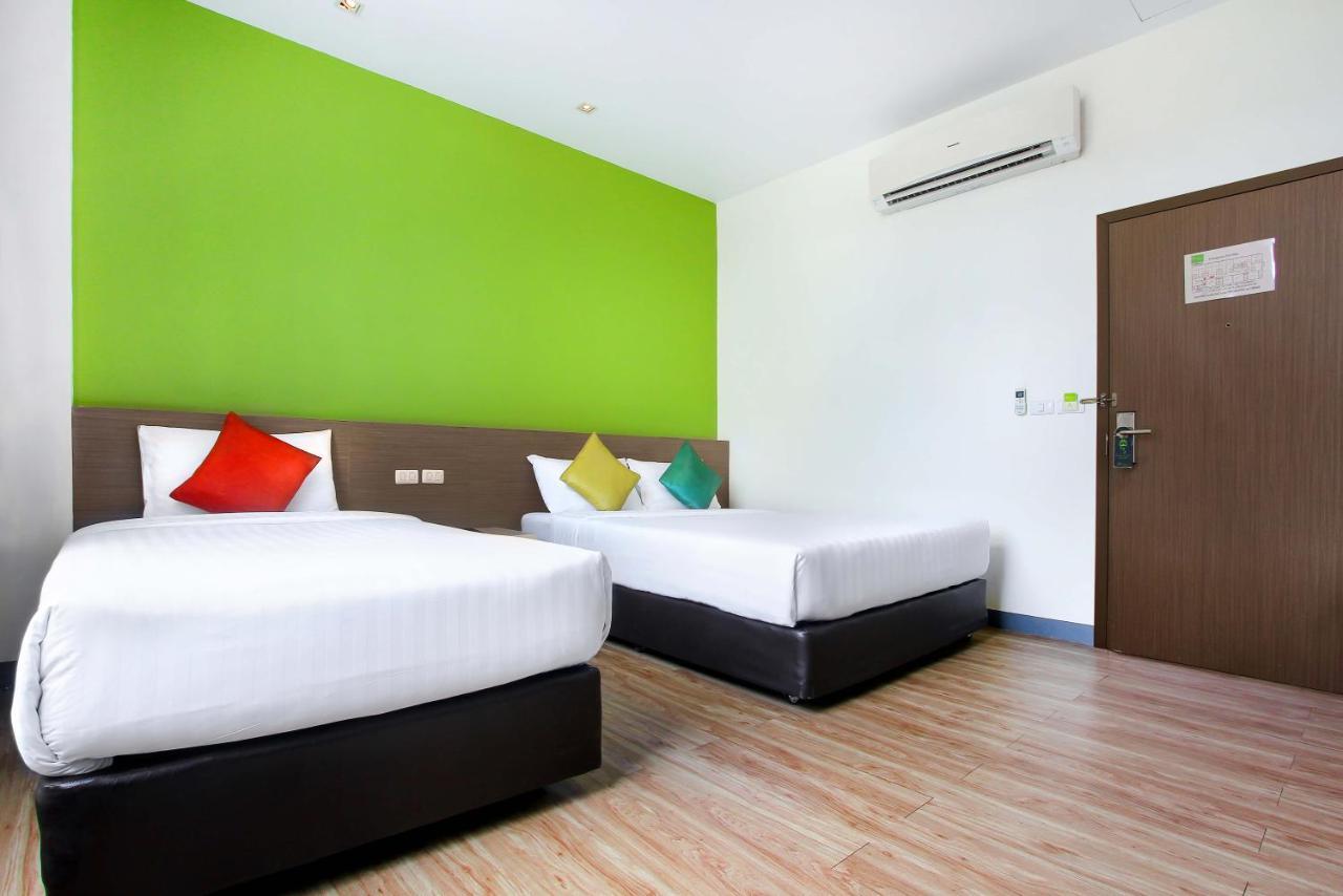 D Varee Xpress Makkasan Bangkok