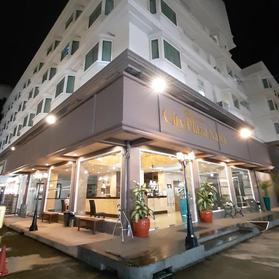 Khách sạn Plaza Nana Bangkok