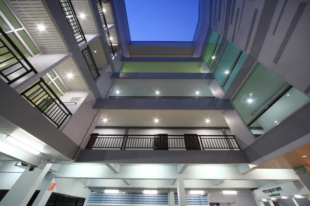 Paragon One Hotel 2*