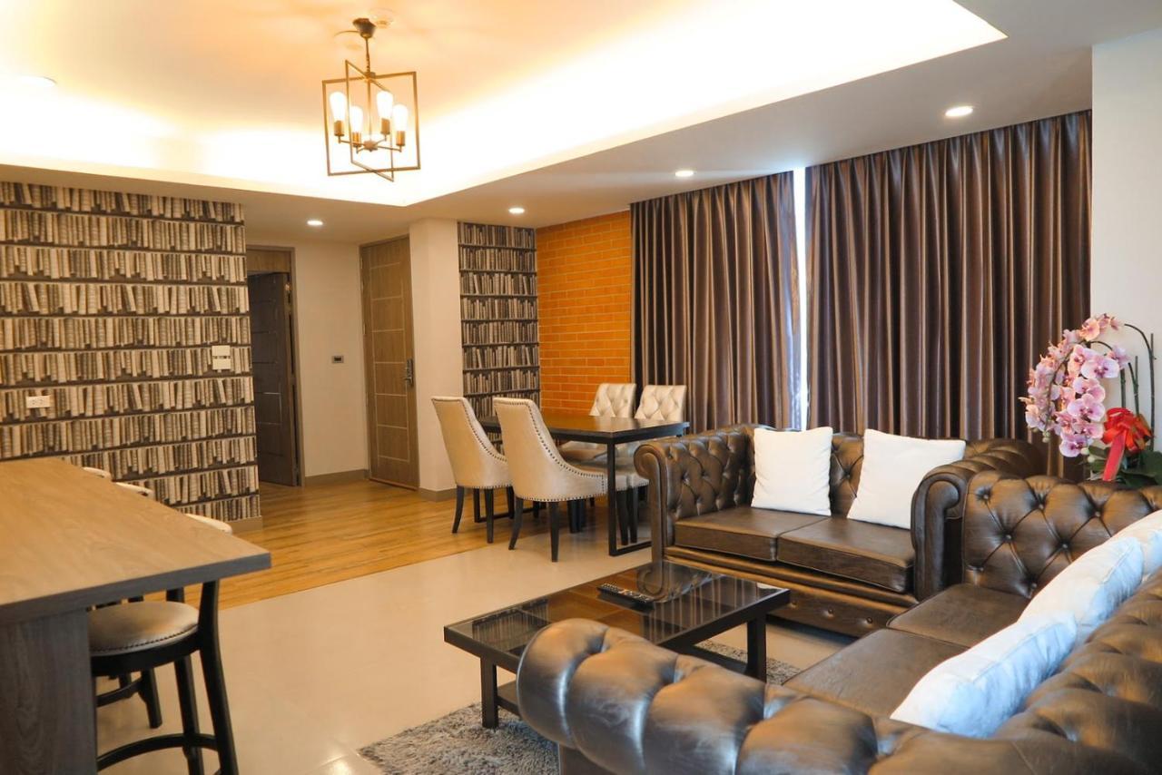 V20 Boutique Jacuzzi Hotel Bangkok