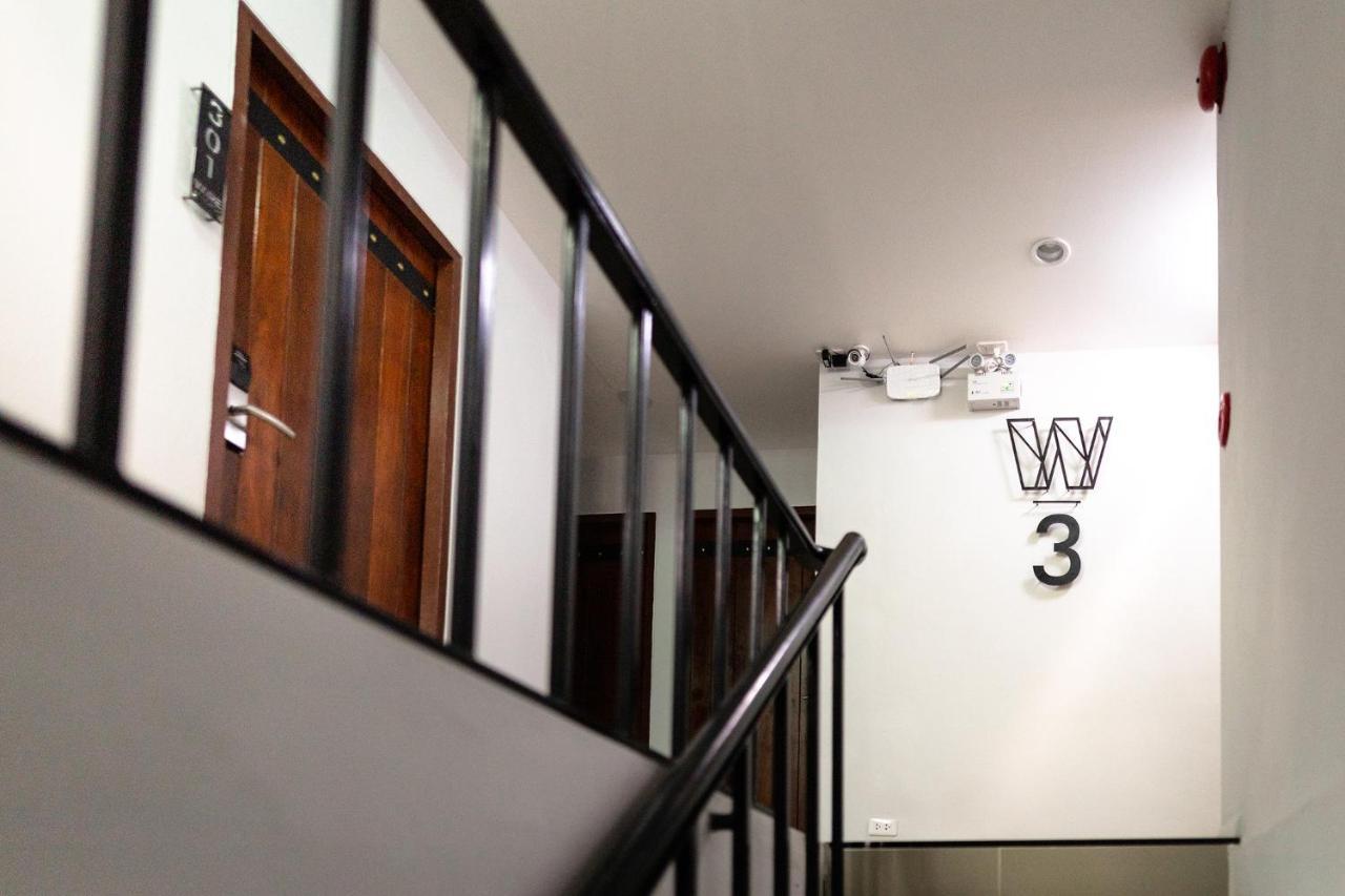 Hotel Wire Prakhanong Banguecoque