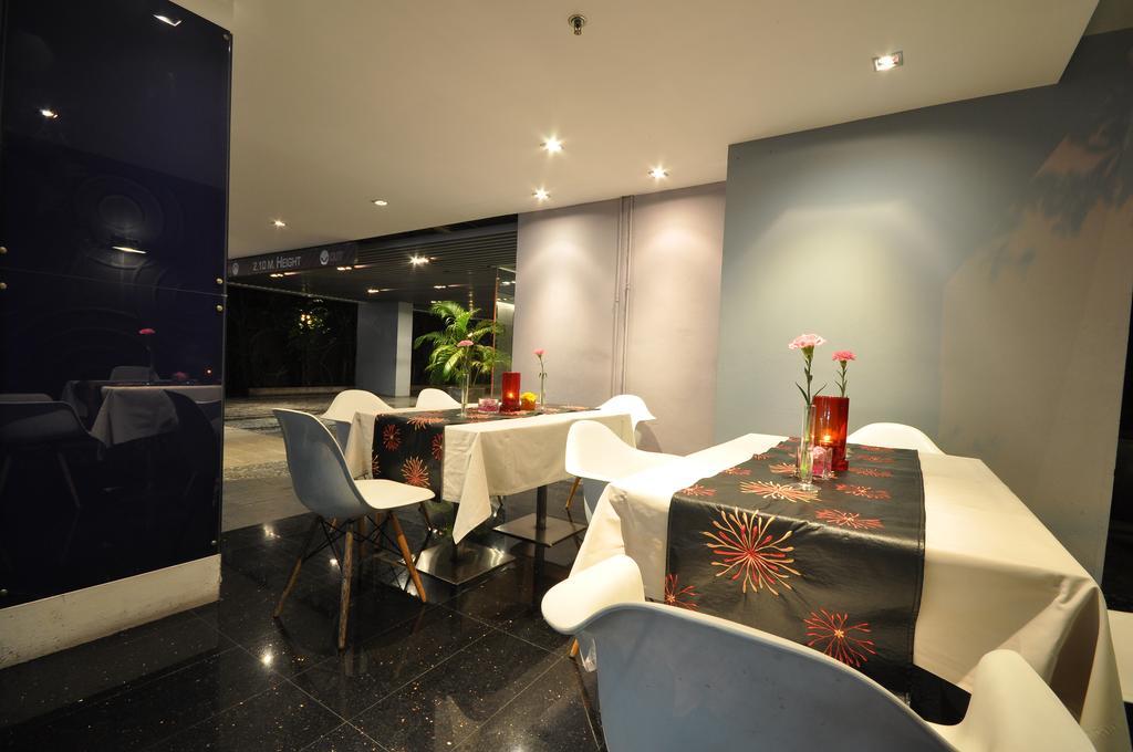 Citrus Sukhumvit 22 Asoke Hotel