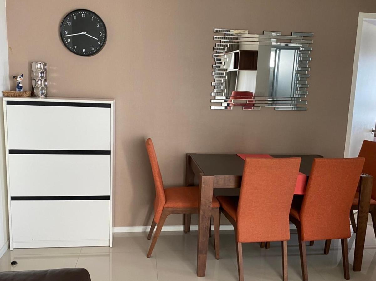 Cosy 2 Bedroom On Sukhumvit, Bts Phra Khanong Appartamento *